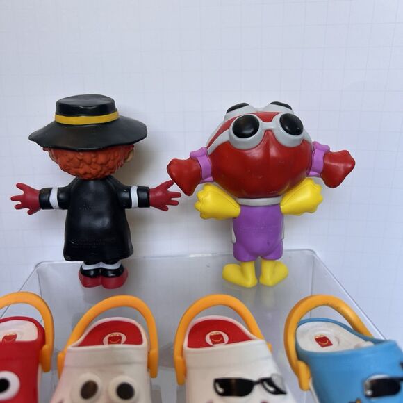 McDonalds CACTUS PLANT BIRDIE HAPPY MEAL TOY FIGURES CROCS KEYCHAIN LOT - Picture 9 of 10
